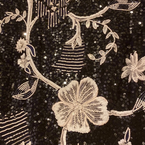 Escada 💯Silk Stunning All Sequin Full Silk Lined Camisole - Picture 3 of 16